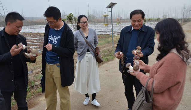 湖北隨州香菇學院院長前往華中農大應用真菌研究所恰談校企合作